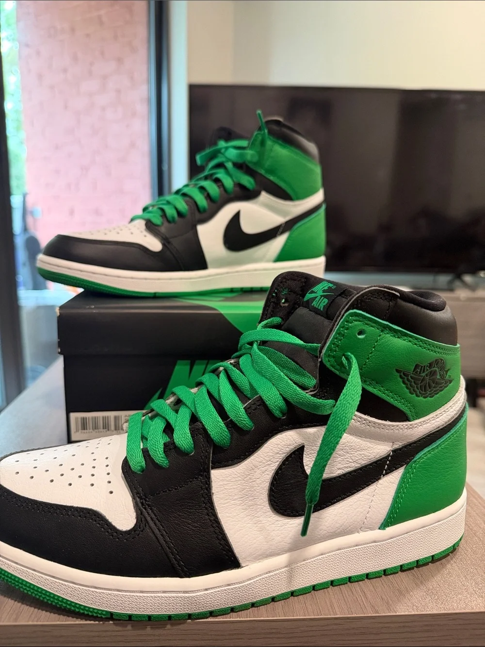 AIR JORDAN 1’s